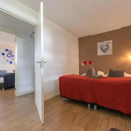 Holiday home Weidezicht Odiliapeel