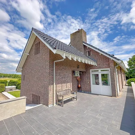 Holiday home Weidezicht